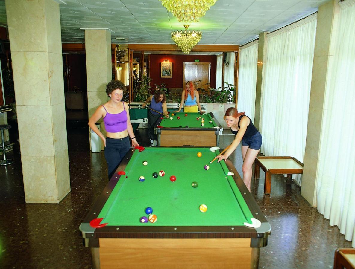 Hotel Continental Calella Ngoại thất bức ảnh