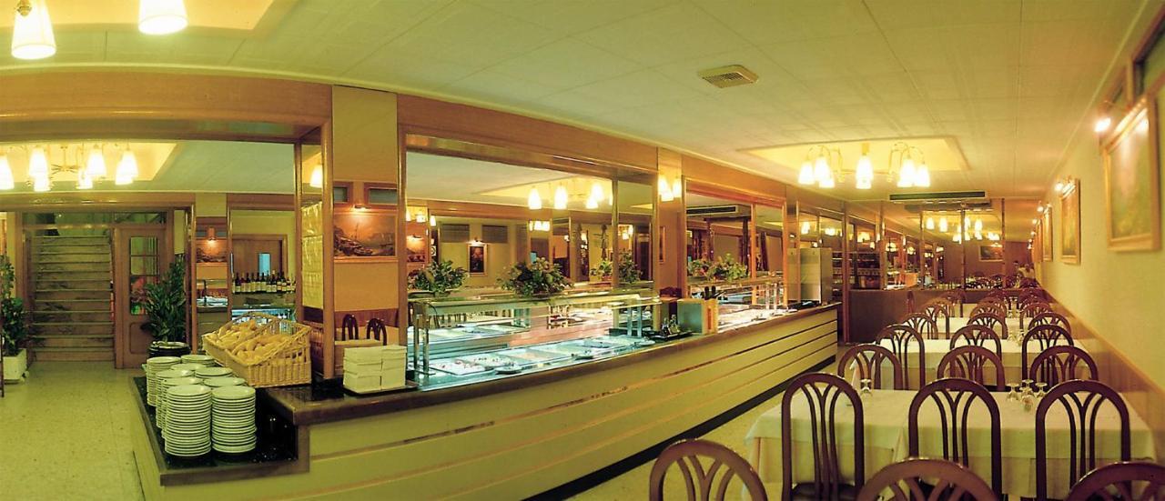 Hotel Continental Calella Ngoại thất bức ảnh