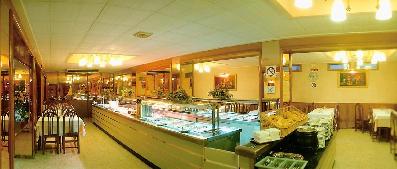 Hotel Continental Calella Ngoại thất bức ảnh