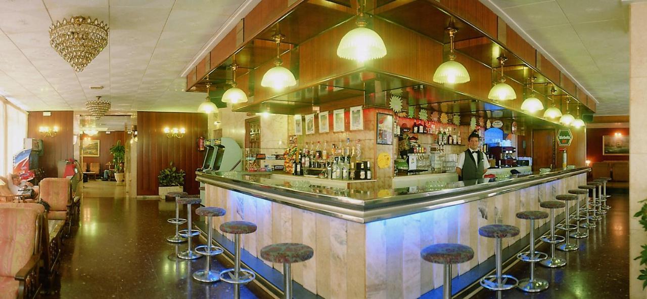 Hotel Continental Calella Ngoại thất bức ảnh