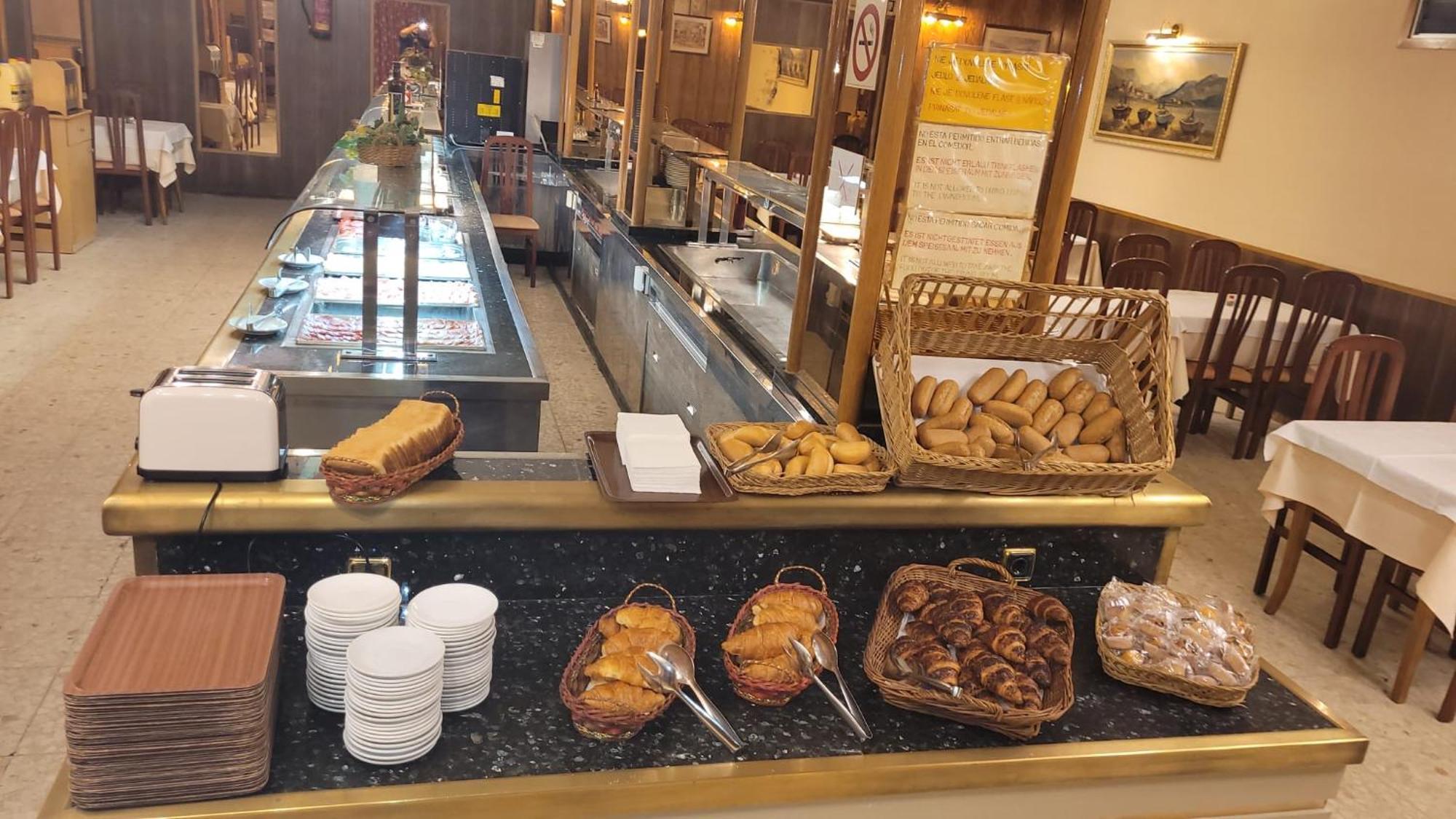 Hotel Continental Calella Ngoại thất bức ảnh