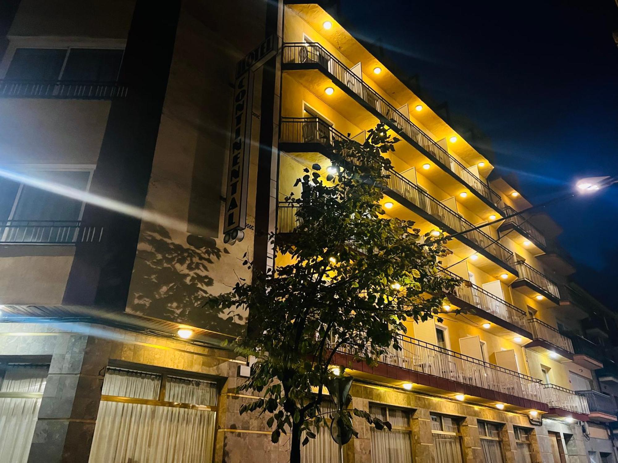 Hotel Continental Calella Ngoại thất bức ảnh